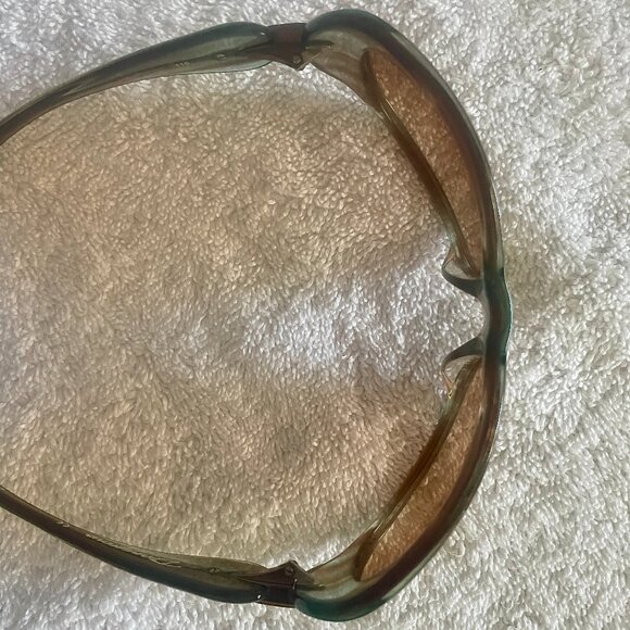Oakley Dangerous 05-335 Brown/Green Striped Plastic Sunglasses, non-prescription - Picture 3 of 11